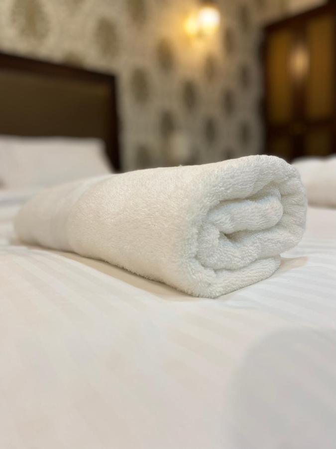 Aryaf Hostel 니즈와 외부 사진