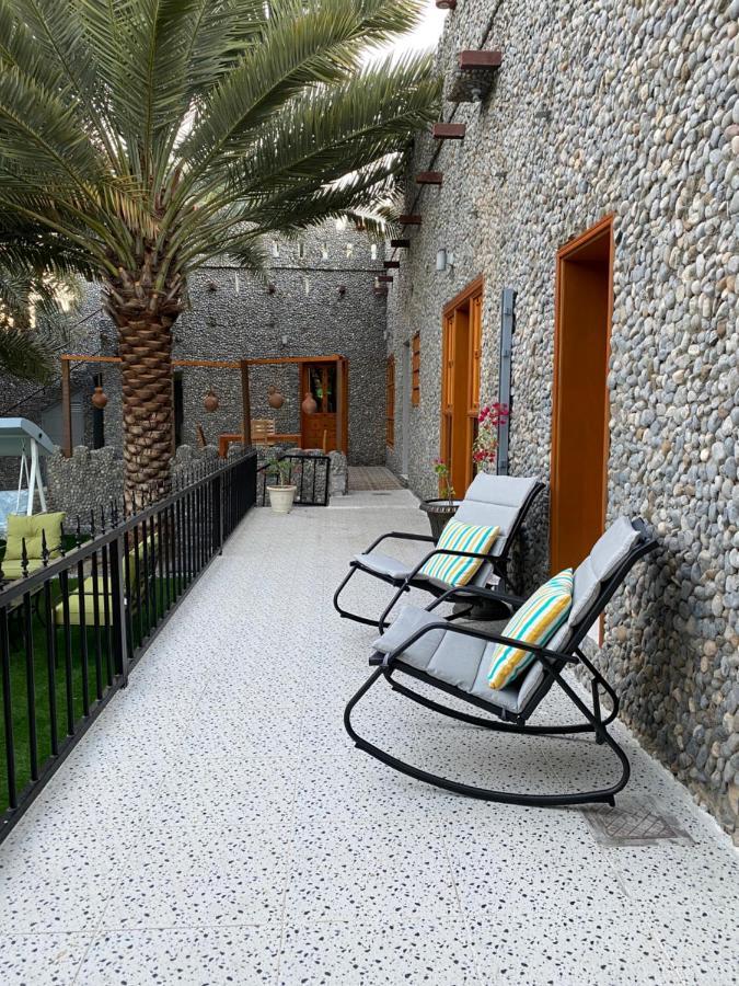 Aryaf Hostel 니즈와 외부 사진
